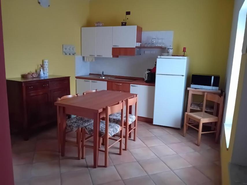 Cascina Cantaret Agriturismo 산마르자노올리베토 외부 사진